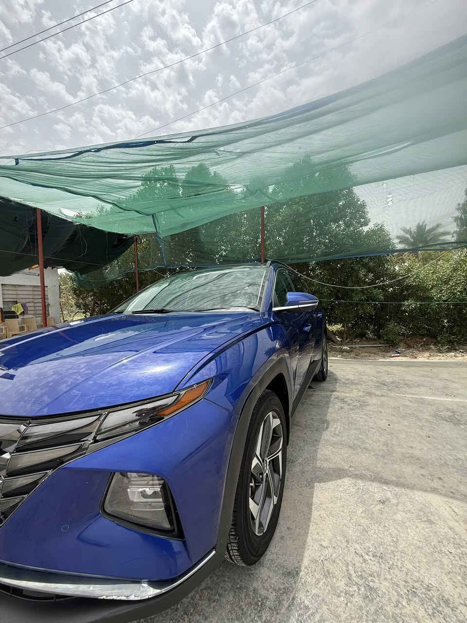 السلام عليكم
توسان 2023 امريكي vip اعلى فئه بلتوسان
محرك 2500cc
حادثها بارد الجاملغ الامامي سونار موجود و رقم شاصي
السونار نفسه مابي تغيير 
مواصفات:
فول تحكمات سترين 
الكشنات تدفئه تبريد + فول كهرباء 
خزن ميموري
بانوراما ع طول القماره
فول رادار كامره 360 دواره 
توقف ذاتي اوتو هاند بريك 
بصمه فول مواصفات تشغيل عن بعد تقديم و ترجيع 
تحديد مسار كروس سرعه شفتات ستيرن
3 انضمه قيادة
كير دكم حديث 
شاشه كار بلي  و اندرويد 
شحن وايرلس لاسلكي
4 منافذ شحن 
جنطه كهرباء 
سبير السياره منازل 
ماشيه 68000km
هوايه مواصفات بيها 
السياره مكفول من الصبغ و الحار 
جديده كلش 
السعر 208 بيها مجال للشراي 
***********
***********
