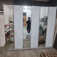 خوان غرفه 8 قطع ✅كنتور 6 باب  ✅جربايه  ✅ميز توليت  ✅ميز بلازمه  ✅طابور...