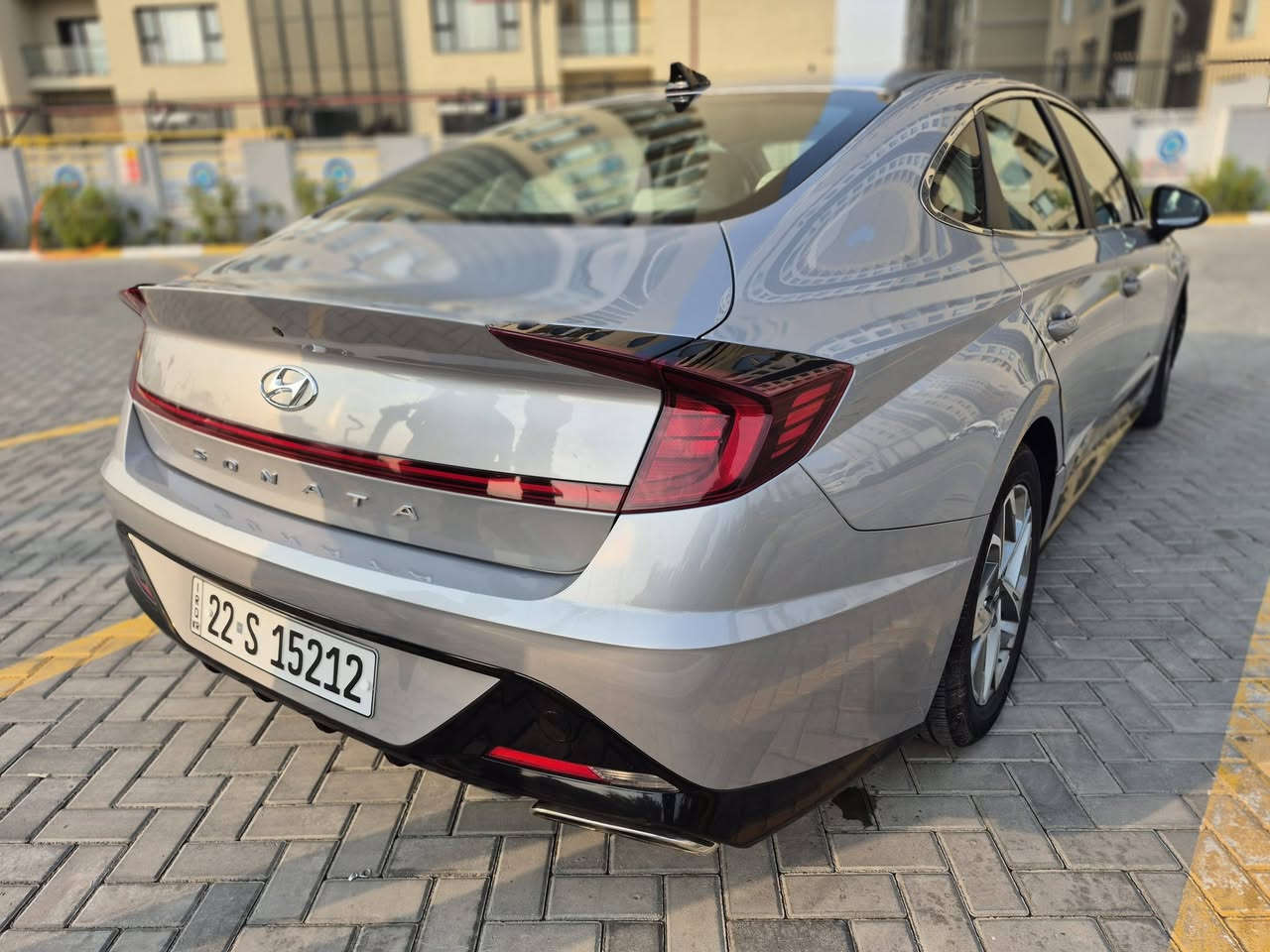 السلام عليكم
سوناتا 2023  
مواصفات SEL 
مكينة 2500 
لايت 4 عدسات
بصمة وتشغيل عن بعد 
كشن كهرباء وكشن تدفئة 
رادار امامي وجانبي 
تحديد مسار قيادة ذاتية 
مثبت سرعة 
تبريد شاشة تحكم منفصل 
ضرر خفيف تبديل بابين نفس اللون تفصيخ وجاملغ سكن كلير 
السعر 175 وبيها مجال 
مكاني بغداد حي الجهاد 
***********
***********
