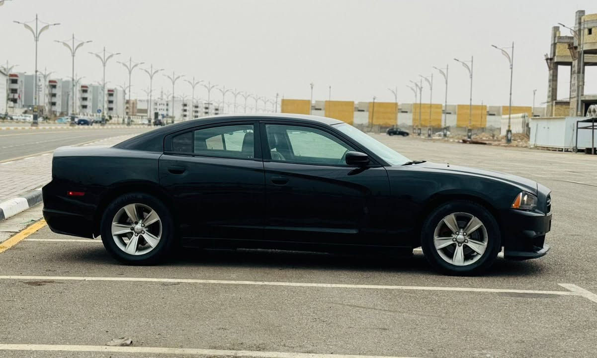 جارجر مديل 2013 سعر 138 قابل للتفاوض الاستفسار اتصل *********** حادثها خشم جاملغ ومبدل اصلي وباقي سياره كفاله عامه ضربه وصبغ وتبديل مواصفات فول عدا الفتحه شاشه كبيره تحكم ستيرن كامره خلفيه كشنات كهربائي جلد قطعتين تبريد مكينه 3600 مكينه وكير مكفولات حداديه جديده تخم تاير تبريد ثلج ❄️ رقم أربيل دولي سنويه ل30 مكان سياره كربلاء
