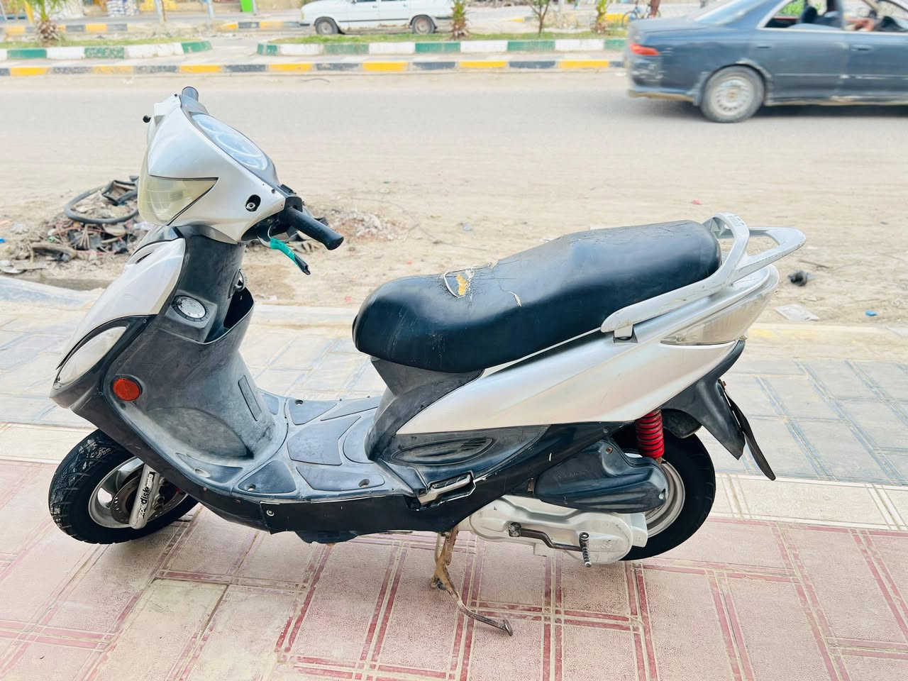 سلام عليكم دراجه جي فور البيع السعر خاص ***********
