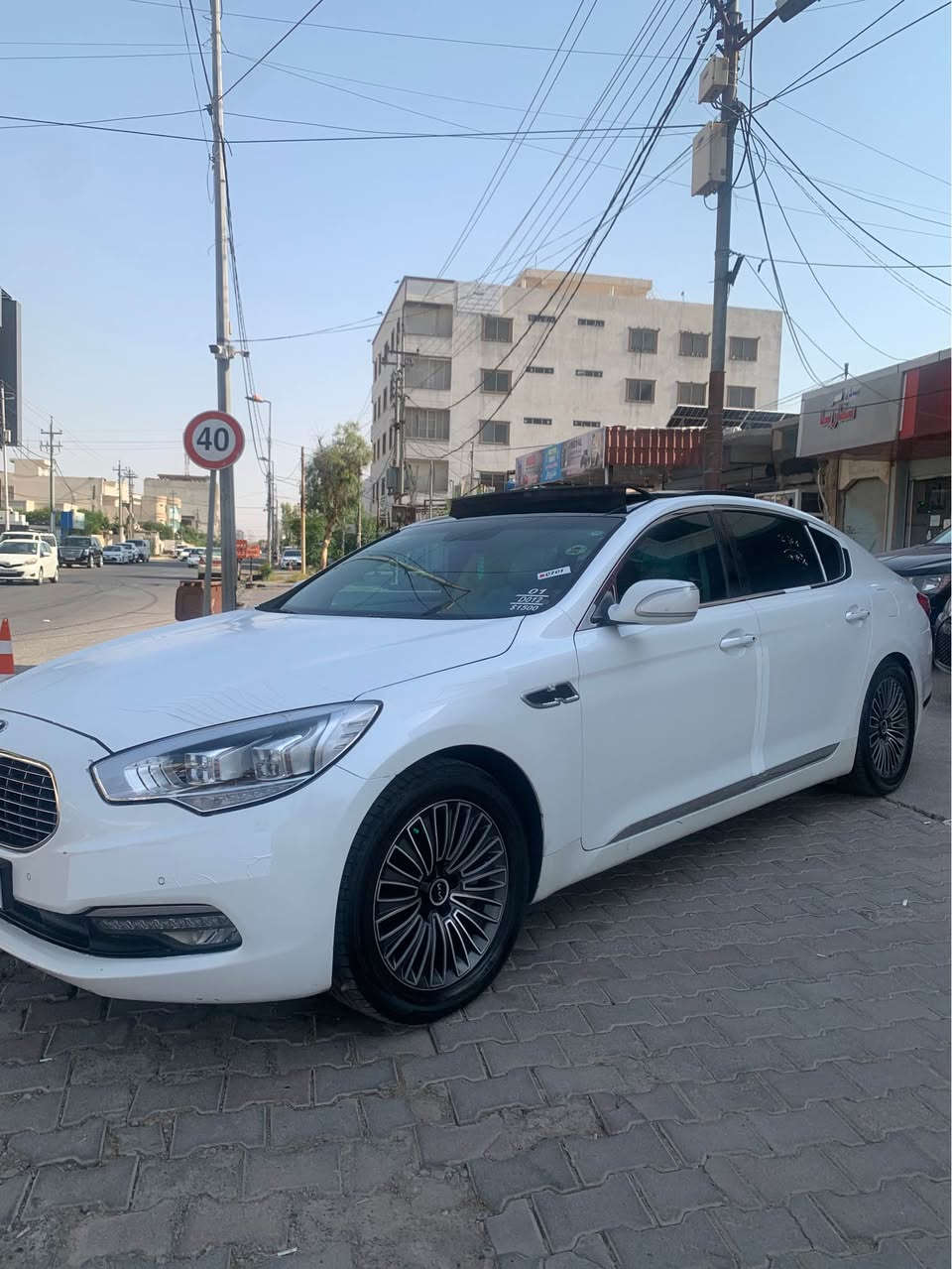 🔹فقط بيع نقدي 🔹

▪️Kia kores ▪️
▪️وارد خليجي موديل / ٢٠١٥ ▪️
▪️محرك ستة سلندر كبس ▪️
▪️مواصفات فوول سلايت ▪️
▪️فقط جاملغ واحد سبغ ▪️
▪️بدون دواخل بدون ايرباك ▪️
▪️مكانين صغير تعديل بارد ▪️
▪️رقم و سنوية جديد ▪️
▪️ماشي ( ١٩٢ ) الف كم ▪️
▪️عنوان اربيل ( *********** ) 

▪️سعر ( ١٦٥ $ ) مجال ▪️ أربيل, العراق

