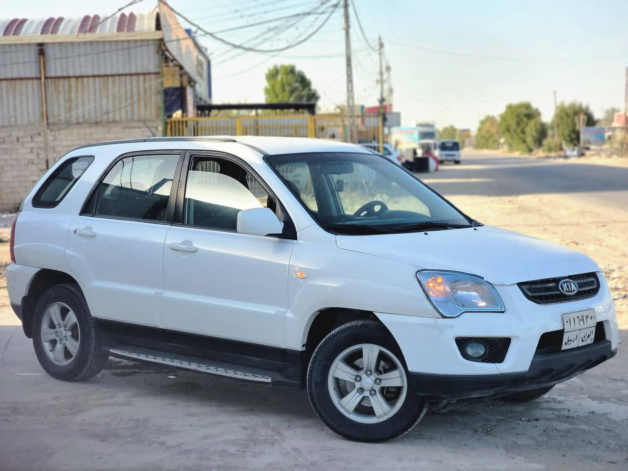 يالله السلام عليكم للبيع كيه سبورتج موديل 2009 خليجي سياره جديده وجاهزه عل اخير مال جناي مكينه كير حداديه تخم تاير كله جديد بيه صبغ بنيد ولباقي كفاله  السعر 107 وبيه مجال المكان بابل الهاشميه الرقم ***********
