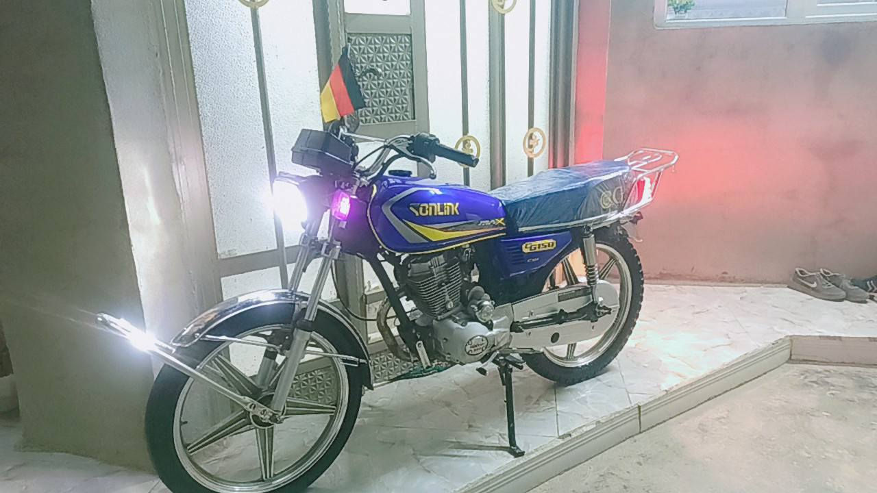 السلام عليكم ماطور خمسة كير موديل 2021 محرك مامفتوح كبس منفيس أوراق كامل كهربائيات كلها شغال سلف لايت اشاير باتري جديد ماطور نضيف مابي أي عيب سعر 380 مكاني كركوك ***********
