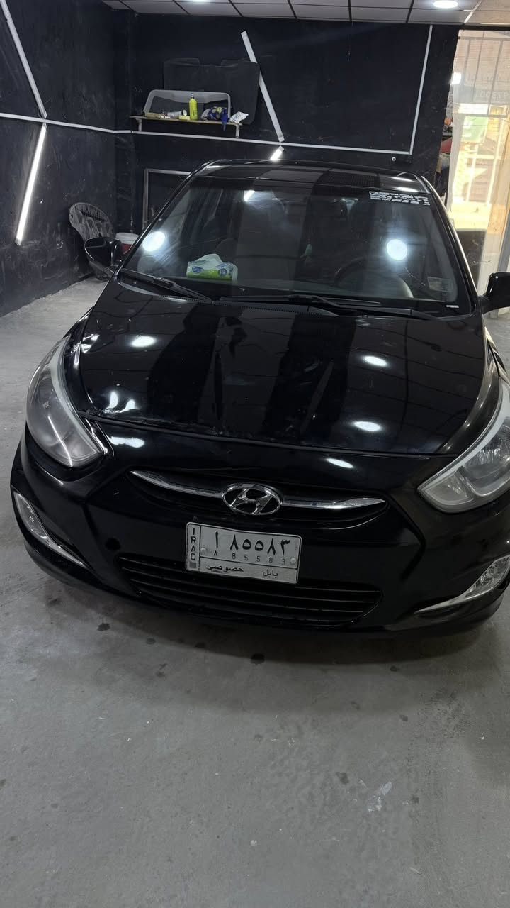 هيونداي اكسنت 2016 وارد أمريكي مكفولة من الصبغ و التبديل حادثه بنيد بارد فقط 
بيه تكحيلات بسيطه جدا 
سعر 95 متوازي 

***********

