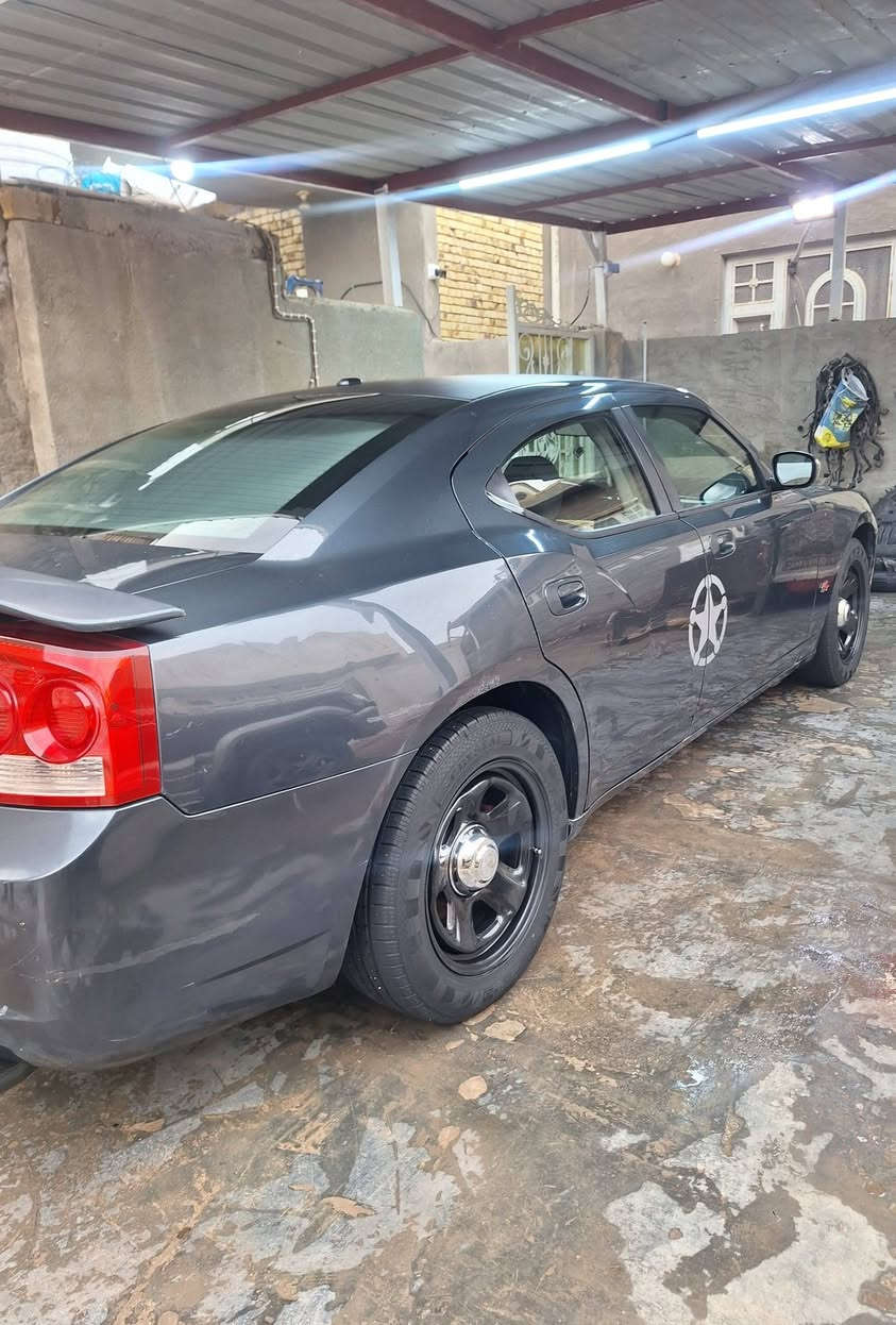 من رخصت الادمن 
جارجر  شماليه  بسمي عله وضع الشركة استخدام شخصي  كفاله من الصبغ والحادث والتبديل بدون ايرباك سونار مرفق مع الصور  عنواني واسط سنويه ل 2030  مكينه وكير واكسن  وحداديه اماميه وخلفيه  وتخم تاير وباتري  كارتون  تبريد ثلج

عليه ادامه من الرقم لرقم ماتصرف عليه ربع 

مواصفات 

كشن كهرباء 

3500 اصل

اي بي اس كبير 

كير خمس فيش 

مري نيكل طبك 

شاشه كامره 

لايت زنون 

غرفه جديده 

للاستفسار اتصل مو شراي لاتعبني ***********
