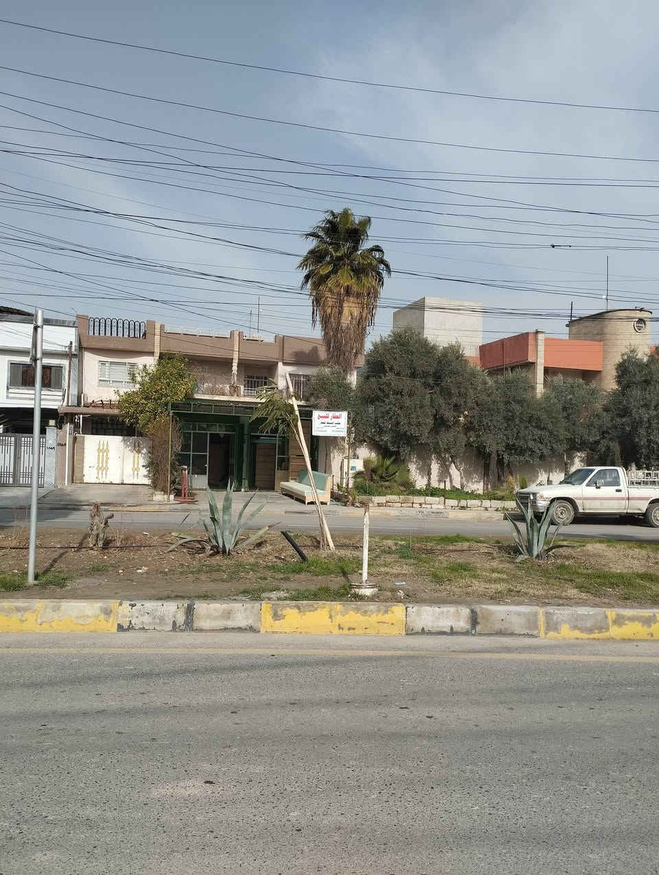 🏦  عروض مكتب بيت الأركان للعقار  🏦

دار للبيع في حي العربي مساحة ٦٤٩ م 

واجهة ٢٠م عرض الشارع ٣٠م اتجاه قبلة 

التفاصيل البناء قديم البيع  بحساب الأرض 

موقع حي العربي على السايدين مقابل الألبان 
🏦                                                    🏦    
السعر على التليكرام https://t.me/alarkan_1
للاستفسار مراجعة مكتب بيت الأركان للعقار 

موقع موصل حي العربي قرب مطعم ماشاءالله 

*********** / *********** / *********** 🏦
