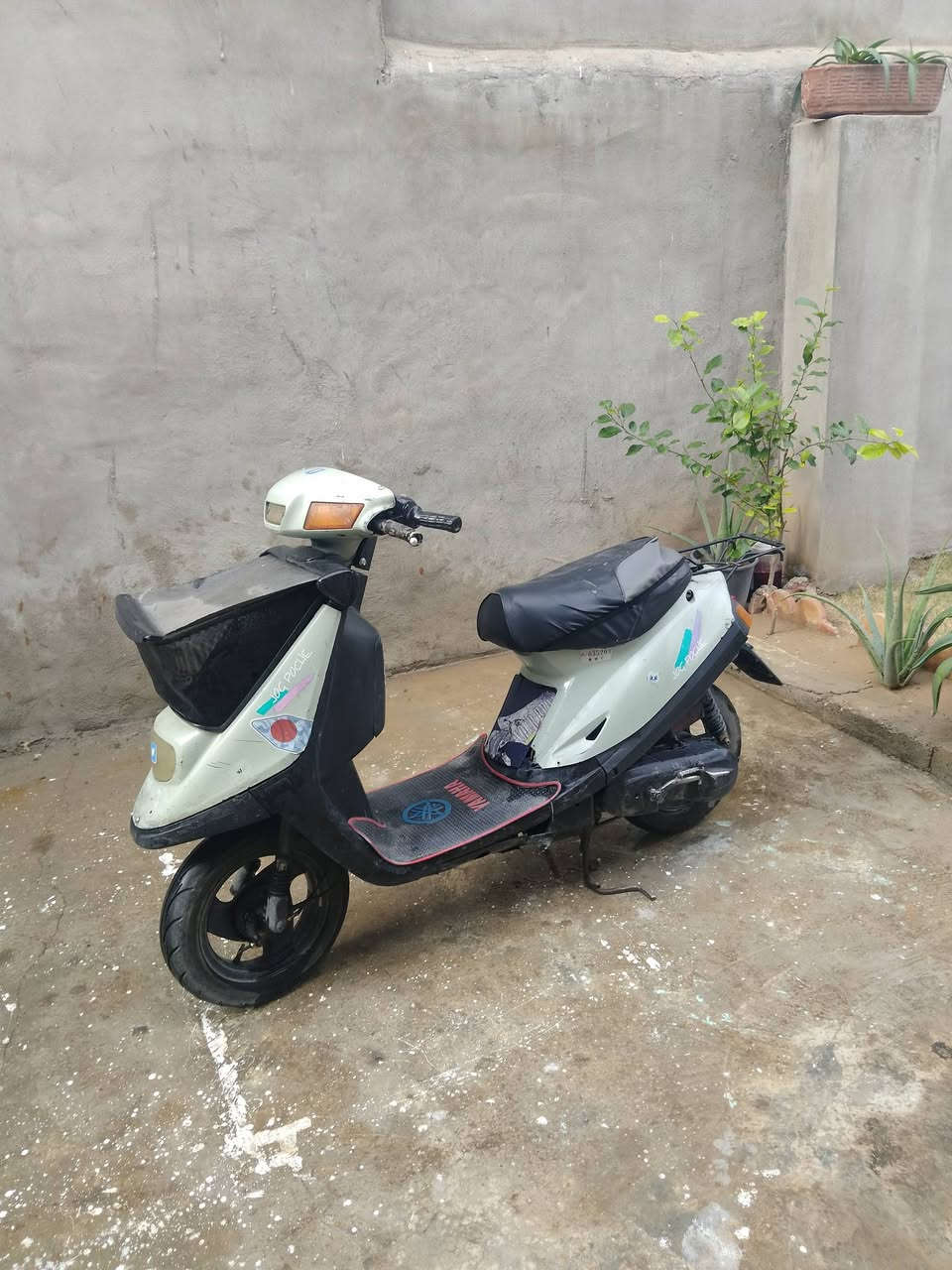 ماطور يماه للبيع اي عيب ما بي حيل نضيف السعر 200 او بي مجال الشراي هاذه الرقم ***********
