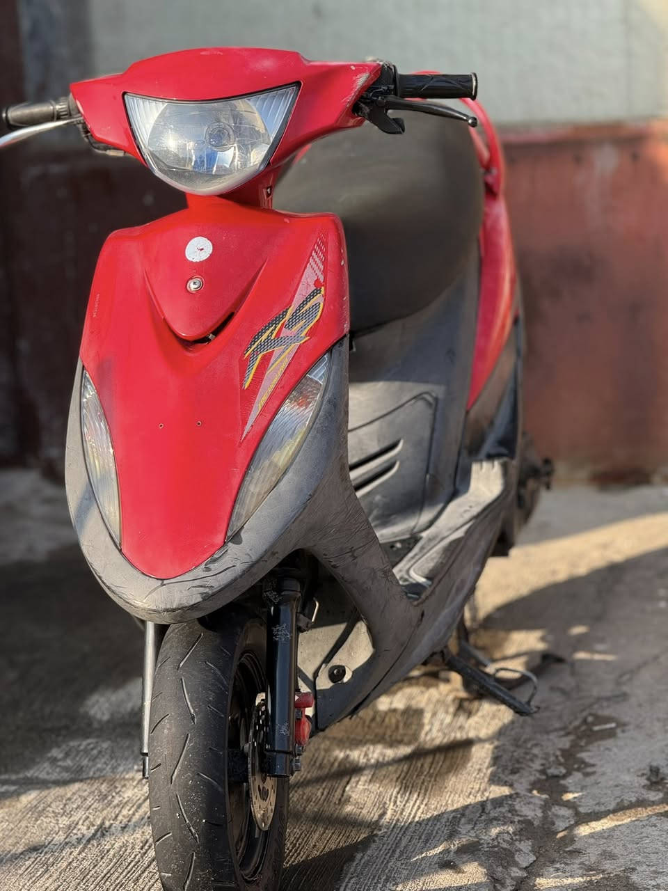 سلام عليكم عدله بجيس للبيع لحد يكلي شبيها دراجه اي نقص مابيه كفاله كفاله دراجه نقصها بس سايق تجي تفحص وجيب وياك 10 فيتريه اذا معيوبه دراجه تاخذها بلاش وتروح مكينه بلاد 49 خير من الله شلعه معدل سلف هندر كهربائيات كلها شغاله لحد يكلي بيش وبيش من الاخير دراجه عارضها بواحد وبيها محال قليل كلش مكان دراجه بياع او دوره خابر وتدلل 
هـ ‭0770 591 0790‬
