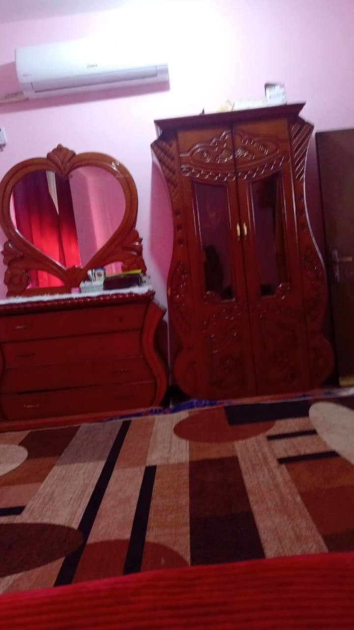 غرفت النوم البيع *********** مناسبه
