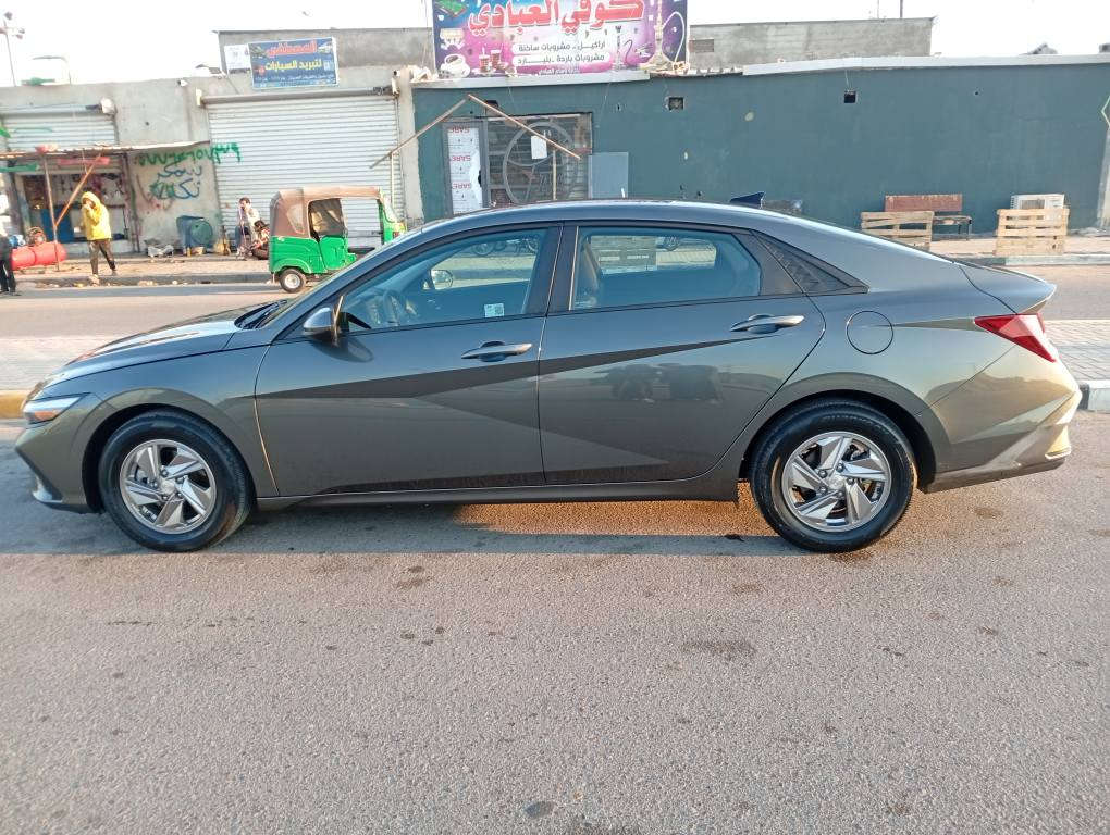 السلام عليكم سيارة البيع انترة موديل 2025 بدون رقم تترقم جميع المحافظات العراق عداالاقليم  دخول جديد
ماشية 26
محرك 2000دوش
المواصفات
رادارات
التضامن تحديد مسار مع تنبه مغدرت المسار

رادار امامي
نظام بريك طوارئ تلقائي
السيارة كفالة عامة من كلشي  من الحادث والقرق 
السعر 170بيها  مجال العنوان البصرة حي الحسين اتصال *********** البصرة, العراق
