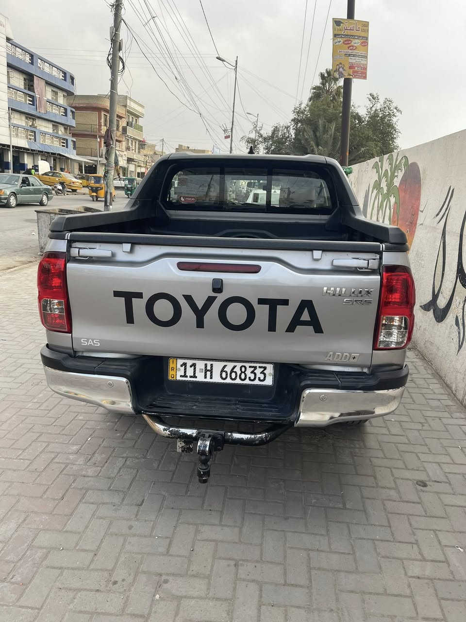 تيوتا هايلوكس ٢٠١٨ ماشية ١٢٠ رقم بغداد بسمي      السعر ٢٧٠ المكان بغداد الحريه موبايل ***********
