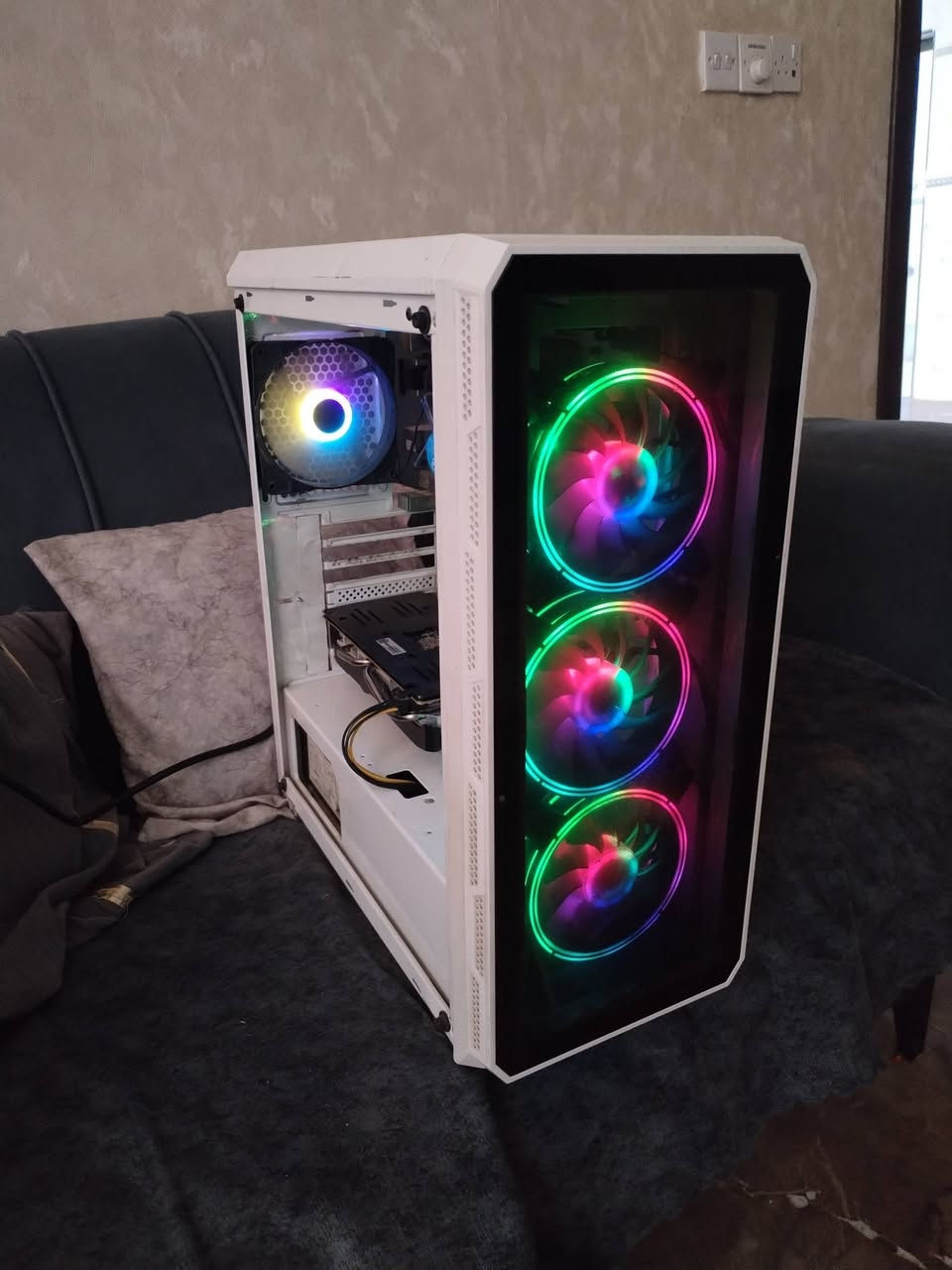 الكيس البيع السعر 250 قفل
السعر قفل 250
المعالج i7 6400
البورد H1710 مركه msi
الكارت RX 580 كيكه 8
الرام 8 كيكه تردد 3200 ددار 4
الهارد SSD 128
مكاني بيجي عندي توصيل
وشرط الفحص


**إذا كنت صاحب هذا الإعلان وتريد حذفه لأي سبب، رجاءا أرسل رسالة إلى الدعم الفني**