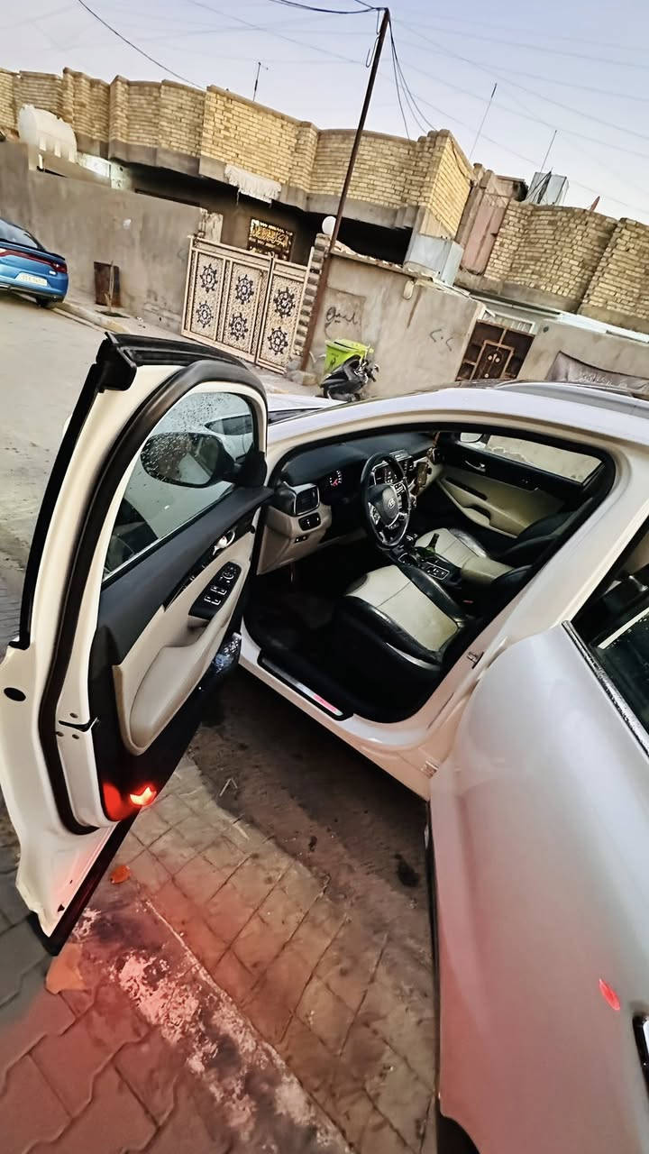 سلام عليكم للبيع موديل18شكل20 حادث بنيد وجنطه
فول ع الخير  وشرط كله شفط  مري  جنطه. دفع 4  مكينه6   سياره مزوعه ع الخير  فتحه  تحكم  ماريد اطول عليكم سياره فول للخير مال بيت  ما متعوبه مكاني بغداد. العماري  0771 146 2914
