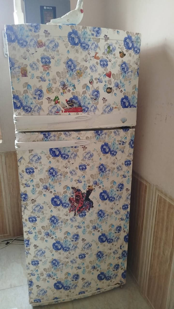 سلام عليكم يأبه ثلاجه شقاله اجمد خير من الله  عندك الرمايد مالت لباب خربانات لسعر 250وبيهه مجال


**إذا كنت صاحب هذا الإعلان وتريد حذفه لأي سبب، رجاءا أرسل رسالة إلى الدعم الفني**