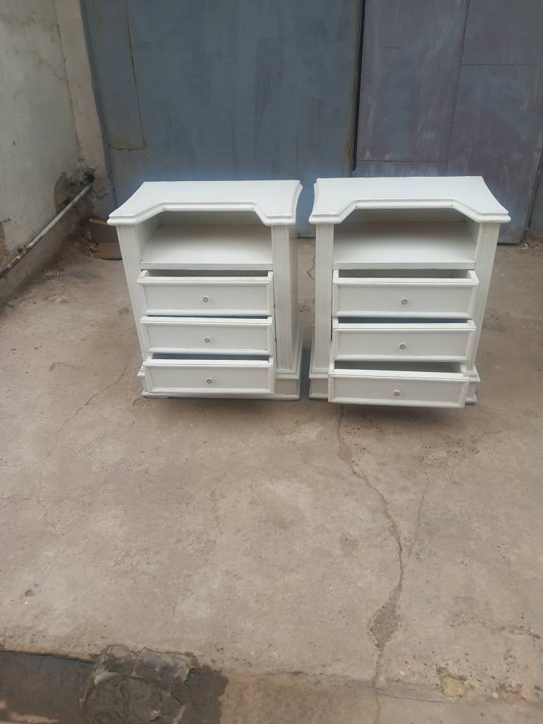 ميز اتواليت وزاويه وكومدين فقط مستعملات ب 190وبيهن مجال
العنوان بغداد الكرخ تقاطع درويش البياع شارع البداله الانتصارسوق اميمه فرع مجمع الرازي ع اليمنه منتصف شارع ع اليسرى خلف مي اور
***********
*********** بغداد, العراق
