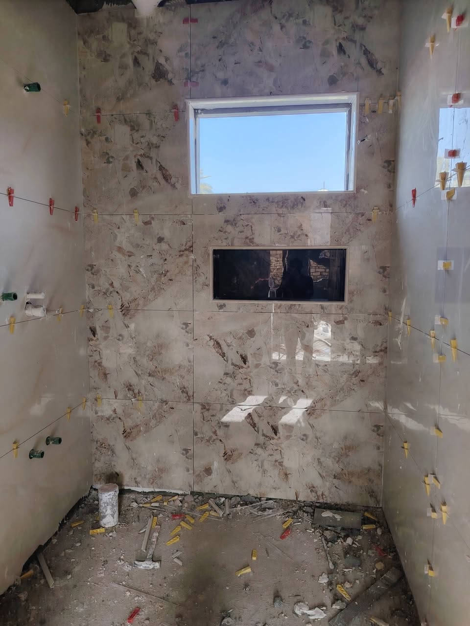 خلفة سيراميك الواح بورسلين شغل درجه اوله عملي بابل ***********
