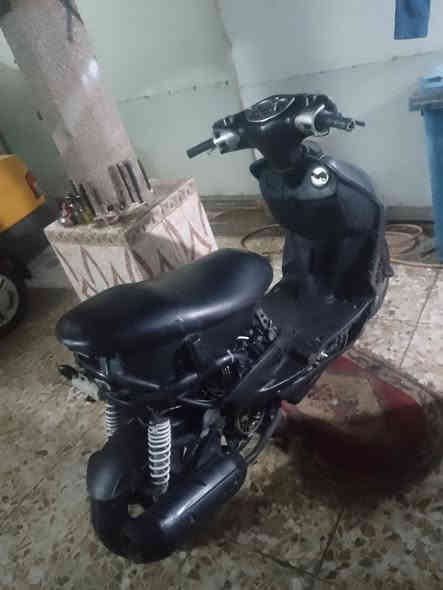 سكنس 140دراجة شلعة ومعدل كاملة كهربائيات شغالة هندر وسلف تايرات جدد محرك ناعم حلو ب 300وبيهة مجال بسيط  مكاني بغداد الشعب 
***********
