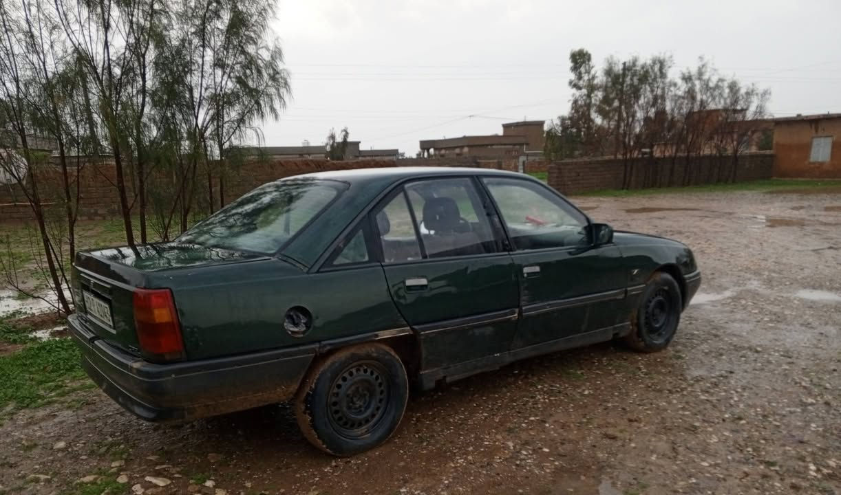 اوبل اوميكا موديل 1990
رقم نينوى  مسطرة باسمي
كابون بانزين  شرط التحويل
السعر 35 ورقة

***********
