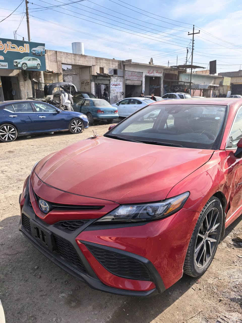 كامري موديل ٢٤ هايبرد SEضررها مثل ماموضح بالصورة  مامصلح
ماشي بالترقيم مالها السيارة ماشية ١٢ الف
السيارة بصمة فتحة كشنات تدفئة استيرن تدفئة
السعر 235  للاستفسار ***********
