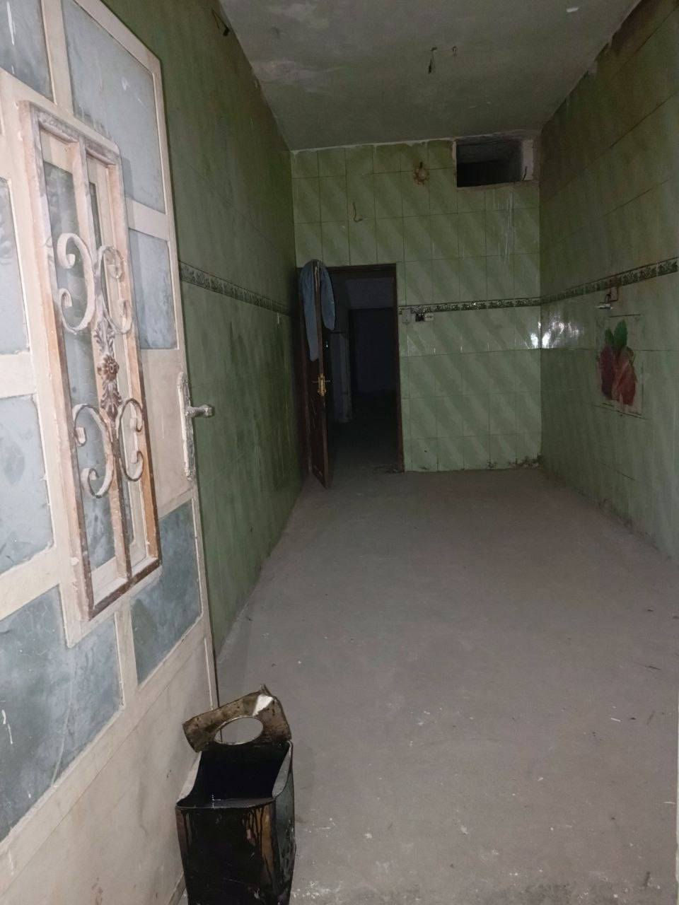 السلام عليكم بيت للبيع او للايجار مساحه 65متر العنوان الشعب ديوان شارع قرب شارع المدارس مقابيل مدرسه المجد للبنات رقم الهاتف ***********رقم واتساب ***********
