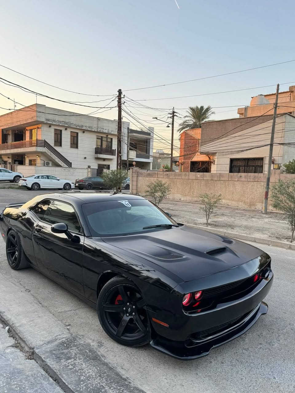 مكينه كير تبريد ثلج مكفوله صبغ جاملغات اماميه وجاملغ خلفي جهة سايق وبنيد محدث SRT ويل نجمه خسفه قويه سياره اي نقص مابيها سعر 165وبيها مجال
***********
