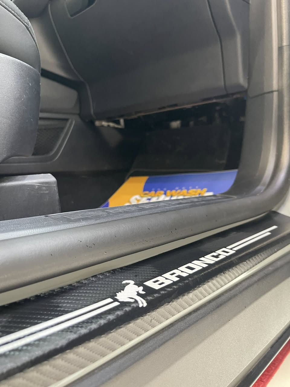 السلام عليكم
النوع : فورد برنكو كلين تايتل
الموديل : 2023
الرقم : اربيل 
ضرر السياره : مرفق مع الصور 
المواصفات : فول 1/1 عدا الفتحه
السعر:170$
للاستفسار:***********
