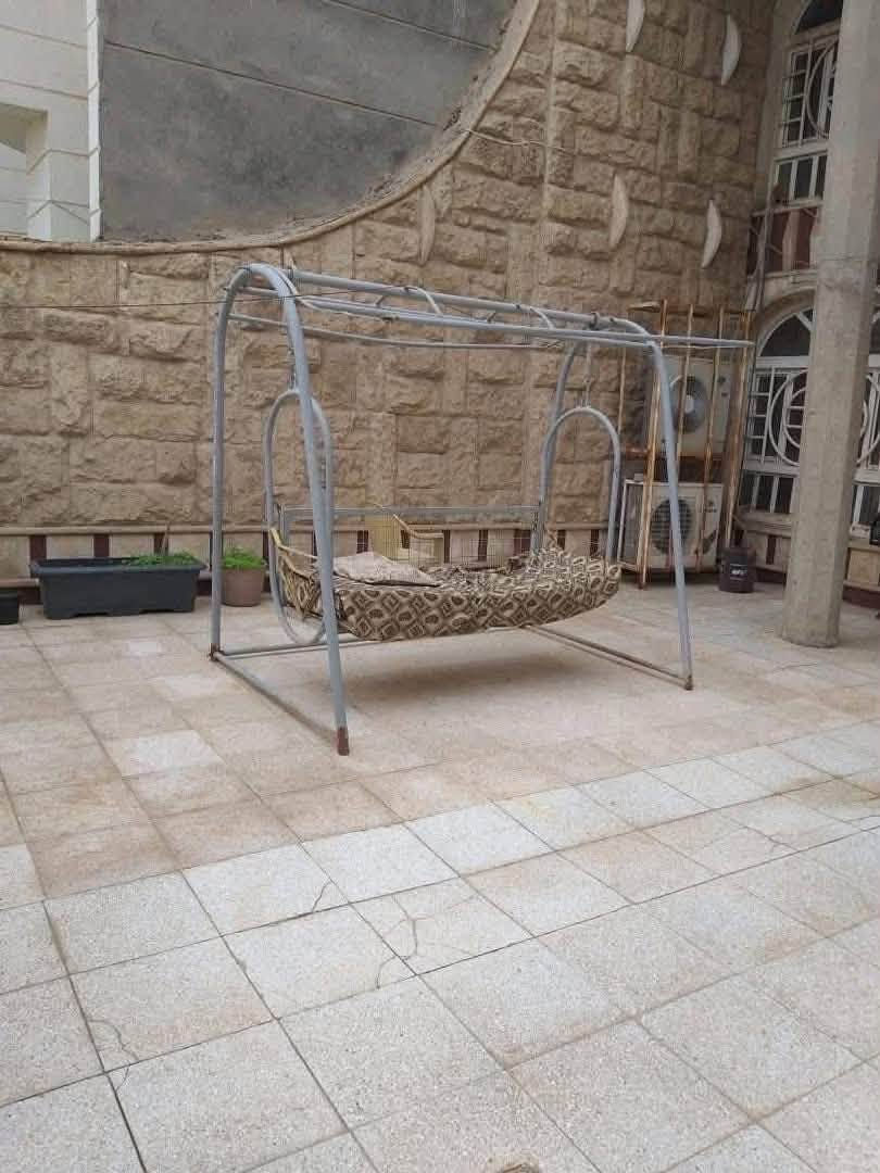 بيت للبيع 240/م حي المعلمين خلف الخدمي مباشر 💞
📍موقع مميز
طابقين 🏡

الطابق الاول

  استقبال 

وصاله

وغرفتين نوم 

ومطبخ

وصحيات خارجيه وداخليه

وكراج 

الطابق الثانيه

غرفتين وصحيات
الأستفسار *********** 
*********** 

او مراجعة مكتبنا الكائن الجزائر شارع المطاعم قرب صيدليه عالم الدواء اذا ارت بيع عقار او بناء او ترميم ماعليك فقط مراسلتنا 

المطور العقاري
