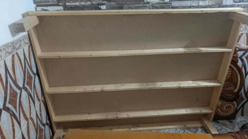 جربايه وتاج +ثنين كومديات +زاويه ملابس 👚
سوكي كلهن ابعهن 140وبيهن مجال قليل ***********
