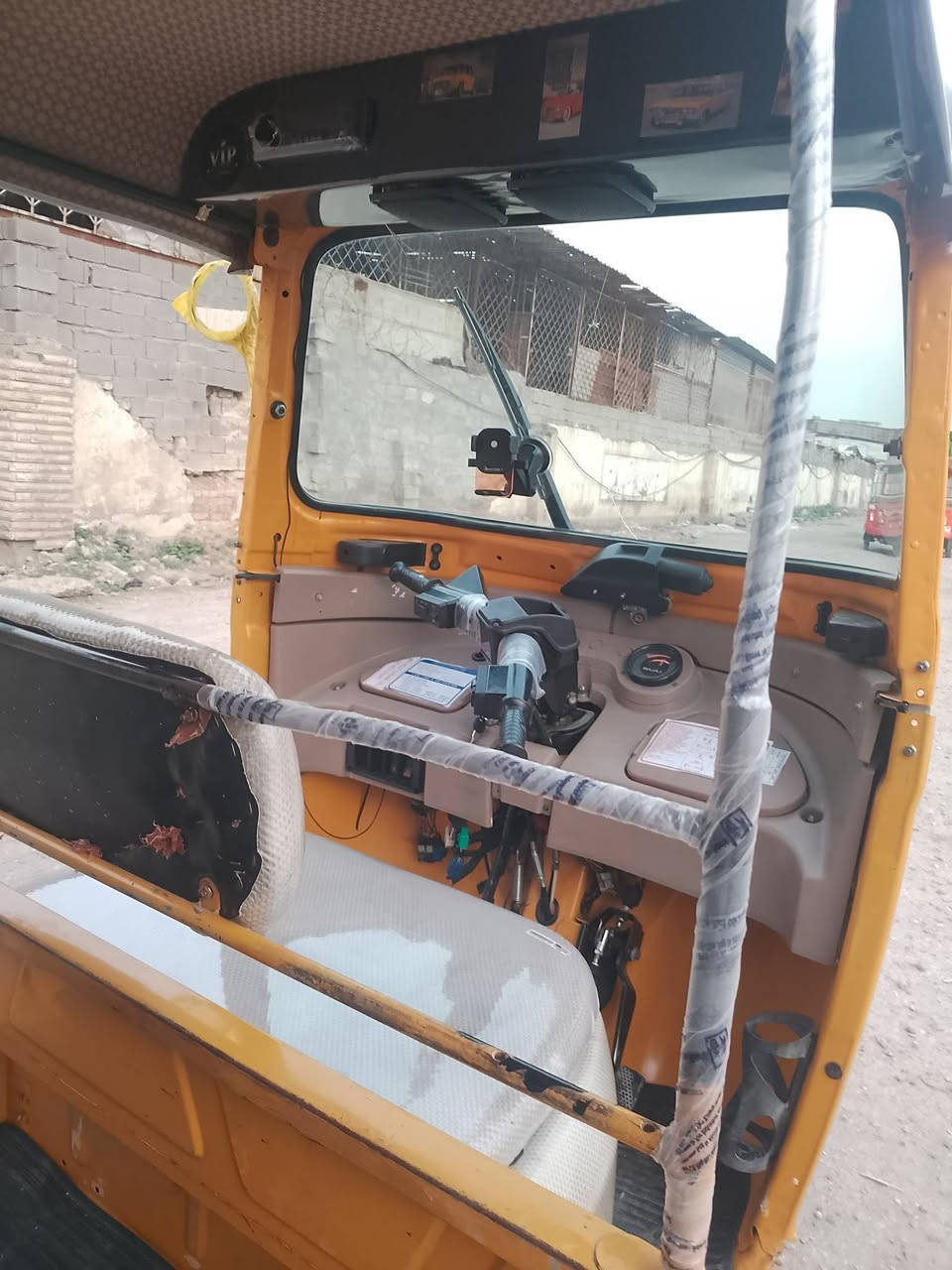 السلام عليكم مكلف بلنشر تكتك 2020 شهر 11 رقم وسنويه تحويل ثاني يوم مكينتهه لاتنقيص لاتبخير لاضربه ولاصبغ بس دوس معمره تخم تاير دوشمه كوستر كهربايات كله شغاله مسجل لمس اتصال *********** مامتوااجد عل الفيس مكاني بغداد فلكه 83 الطالبيه
