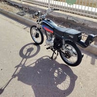 دراجه للبيع لسلي سعر٦٠٠ وبيه مجال بخدمت شراي هذ رقم ٠٧٧٦٧٨٨٣٢٢٦