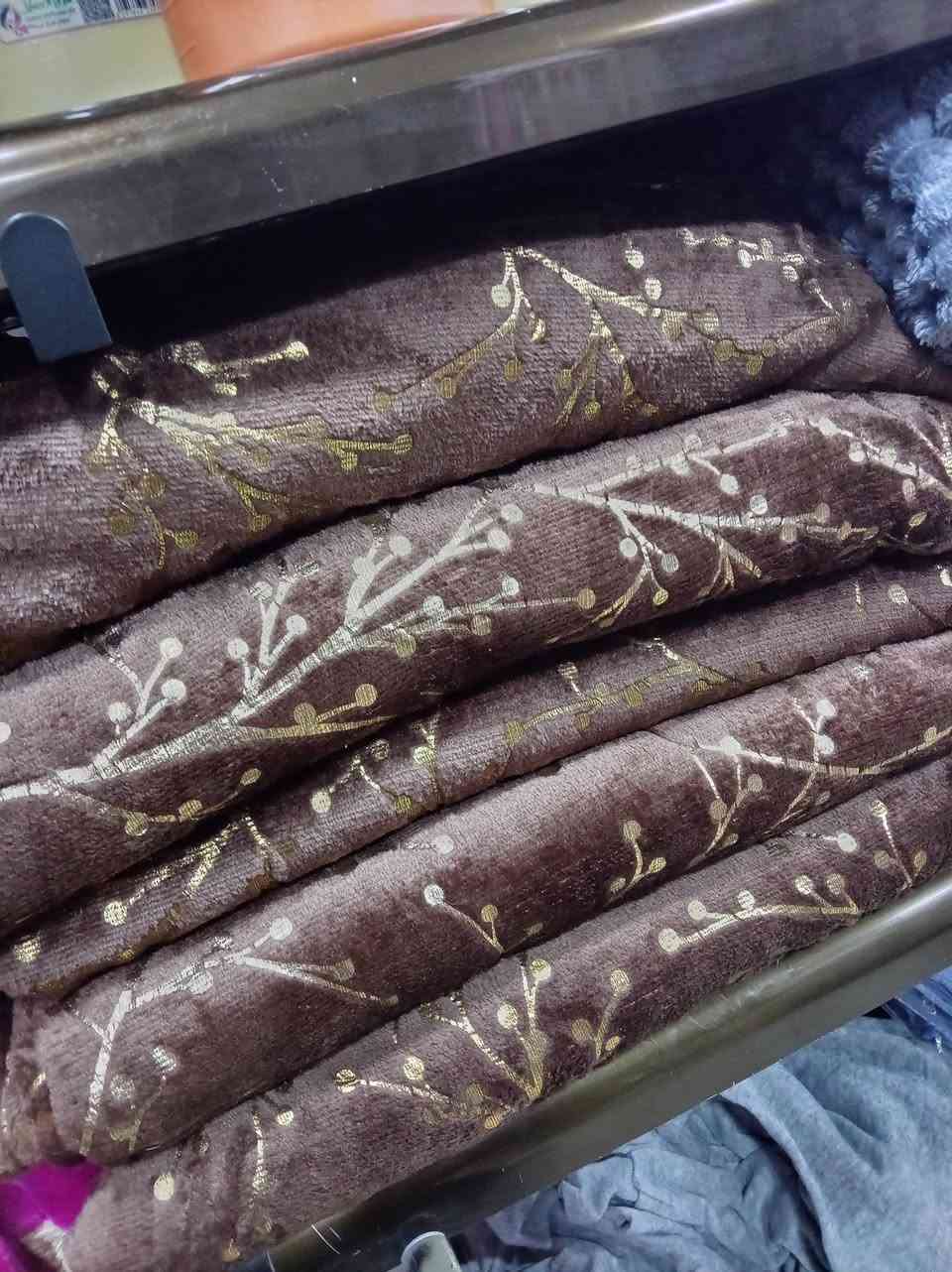 رمضان كريم وكل عام وانتم بخير وصحه وسلامه 🌙 🌙 🌙 زبائنا الكرام تشكيله منوعه من المفروشات والستائر👌 👌 👌 الأسعار والتفاصيل أسفل الصور تتوفر لدينا خدمة توصيل داخل راوه 1000محافظات 5000 عنوان المحل راوه حي السلام مقابل جامع رياض الصالحين


**إذا كنت صاحب هذا الإعلان وتريد حذفه لأي سبب، رجاءا أرسل رسالة إلى الدعم الفني**