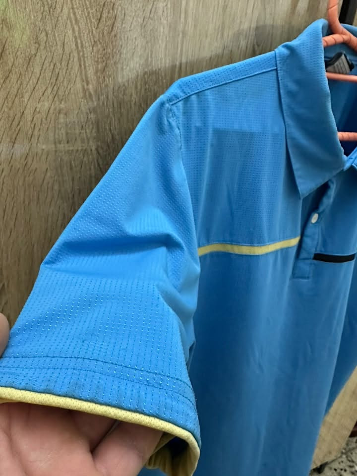 Nike 
تيشيرت نايكي 
اصلي وكاله غير مستخدم
القياس L


**إذا كنت صاحب هذا الإعلان وتريد حذفه لأي سبب، رجاءا أرسل رسالة إلى الدعم الفني**