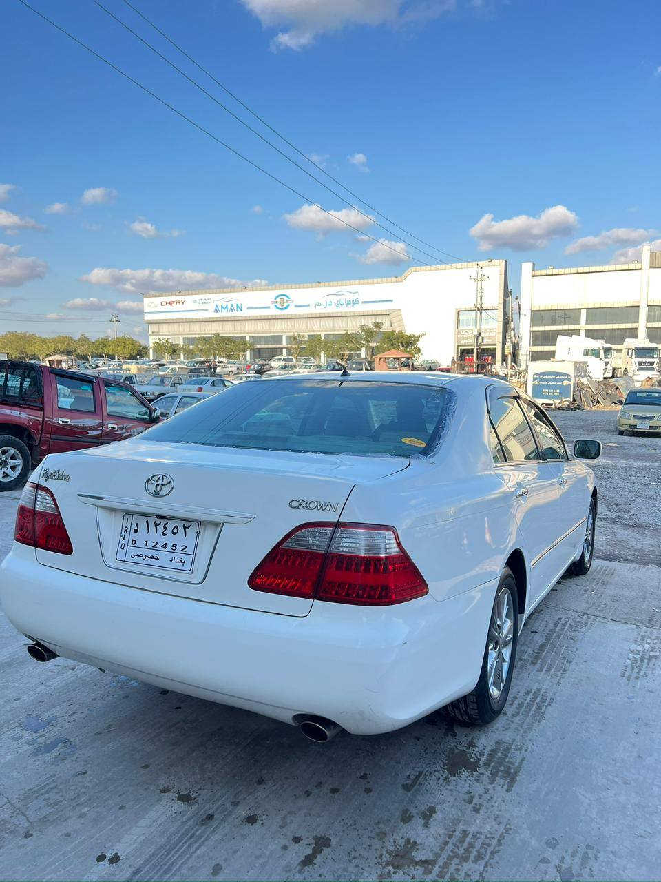 شاهینە براوە
مودیل٢٠٠٦
گیرو مەکینە گەورە ١٨٢
ناو زەرد 
ساج مەلەکی
٣دوگمە
١ پەردە
کامیرا
لایت ناوچەی کویر
١٢٧هەزار هەقیقی روشتووە
مەسرەفی کامل کراوە 
شوین براوەی چاک کراوە لەشەریکە جوانتر
تازە سیرڤز کراوە 
رونی مەکینە و هایدرولیکی تازە گوراوە
نرخی ٥٠گەلا و مەعامەلە 
***********
