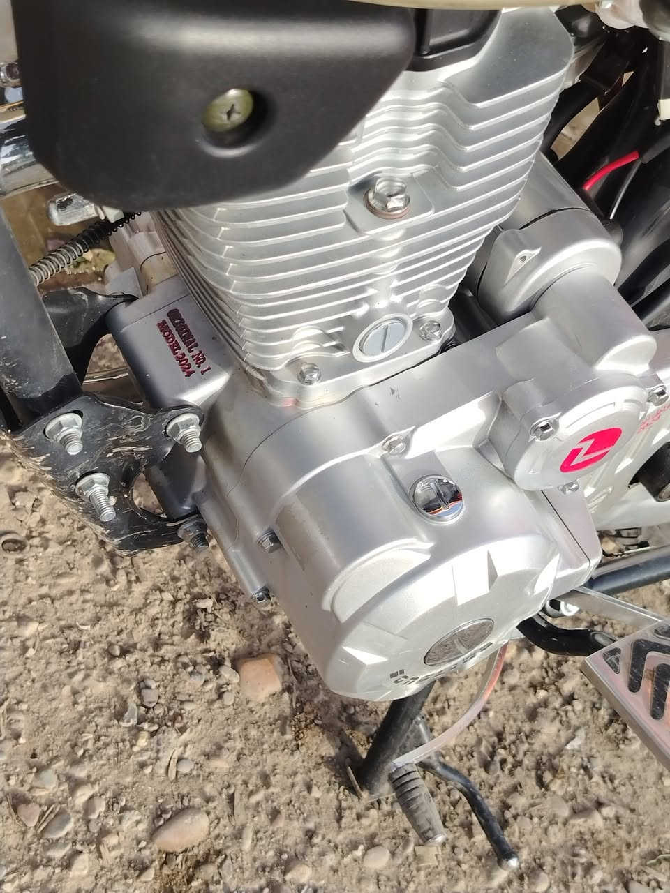 سولنيغ موديل 24 5 كير
محرك كبس كهربايات شغاله نظيف اي عيب مابي للبيع سعره 600 وبي مجال ***********
