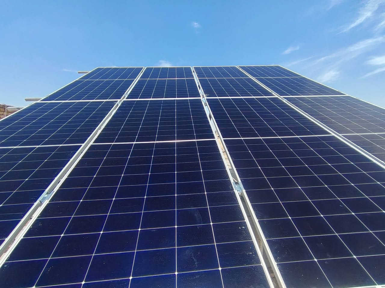 كل عام وأنتم بألف 🥰🥰

منزل🏤 آخر يودع الانقطاع المستمر للتيار الكهربائي
حيث تم تجهيز المنزل بمنظومة 15Aنهاري ليلي 
بالاعتماد على
1-انفيرتر ماركه Deye 8kw ip65 ضمان 5سنه
2-بطاريه S volt 16kw ضمان 5سنه 
3-الواح himo x10 عدد 8  ضمان 13سنه

للحجز و الاستفسار تواصل واتساب 
قسم المبيعات /***********
قسم الصيانة /***********

صيف وحرب والحكومة ادور حجه للأطفاء📢
