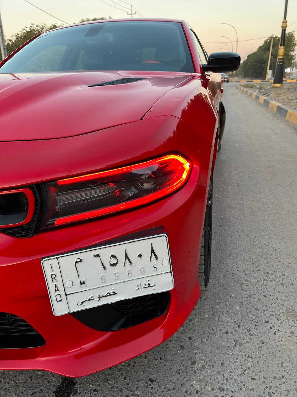 السلام عليكم جارجر اصل 2018 معلايه 2020 فول مواصفات ما عده الفتحه sxt السياره حادثه موضح بل صور السياره بسمي اني مستورده وقرار النفتح اي واحد يحب يرجعها ع مديلها البلادي ترجع تحويل مباشر المكان كربلاء السياره جديده وجاهزه من كلشي للستفسار ***********
