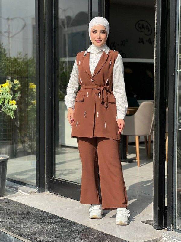 سوت قطعتين مبطن ستن 

قياسات من 38 الى 48 
قماش دابل نسيج تركي نخب اول 
طول البنطرون 100 سم 
طول اليلك 83 سم 
طول العارضة 167 سم
للحجز مراسله الصفحه


**إذا كنت صاحب هذا الإعلان وتريد حذفه لأي سبب، رجاءا أرسل رسالة إلى الدعم الفني**