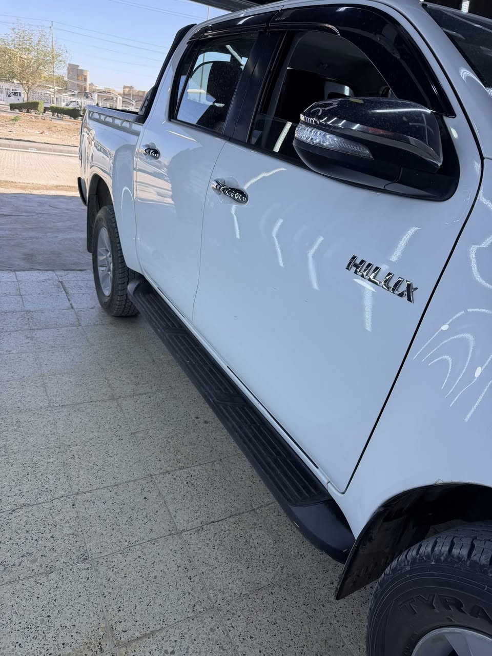 هايلوكس للبيع موديل 19كاز برميه رقم أربيل الجديد هزه وسنويه جديده رقم جديد مكفوله بيه ملاحضات بسيطه محرك جديد شرط لا تنقيص ولا تبخير مكان واسط نعمانيه للاتصال *********** السعر 240
