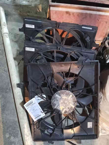 السلام عليكم يوجد مراوح واكسلات أوباما وجارجر وجيب بسعر مناسب تلفزيون ***********
