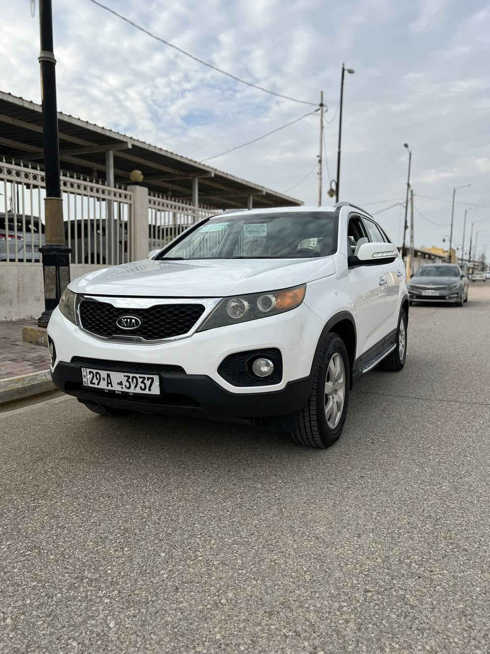 السلام عليكم
سورنتو 2012 رقم واسط كفاله  
4 سلندر 7 راكب 3 قطع تبريد 
الاستفسار:***********
 مكان سياره واسط كوت
