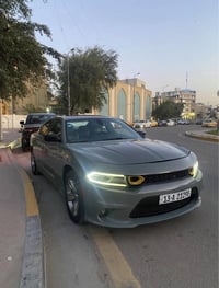 جارجر sxt موديل 2016 لون سمنتي السياره مصبوغه عام مكينه كير مكفول بشرط...