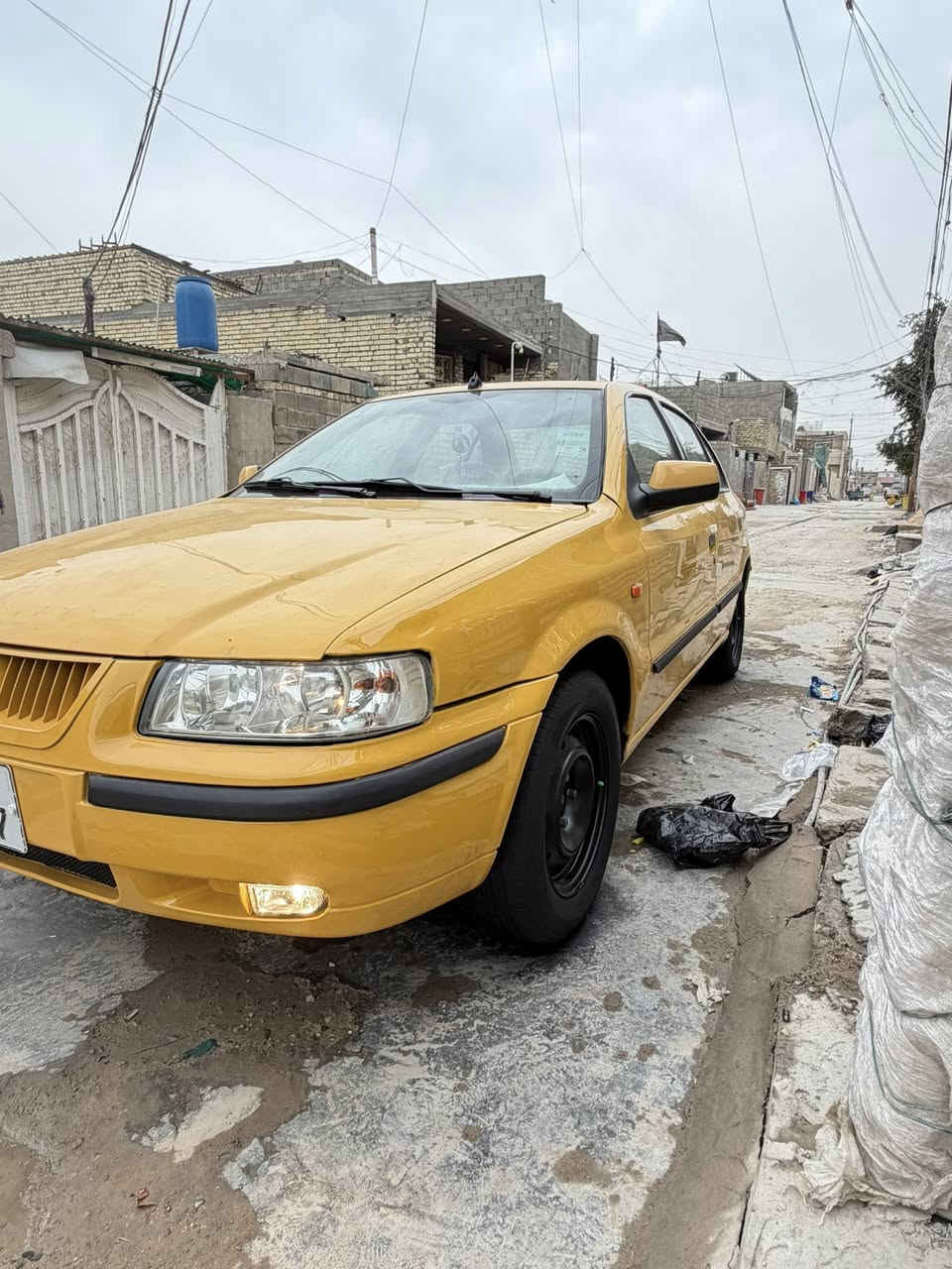 السلام عليكم سمند 2011 بسمي رقم بغداد الدولي سنويه 2030 مكينه كير لا تنقيص ولا تبخير صدر امامي خلفي جديد تخم تاير جديد تبريد ثلج 🧊 السياره جديده بمعنه الكلمه على أيدي محافض عليهة حته خياس مابيهة السياره صفاحه موس العنوان بغداد        ***********      ملاحضه ممتوجد عل نت فقط اتصال
