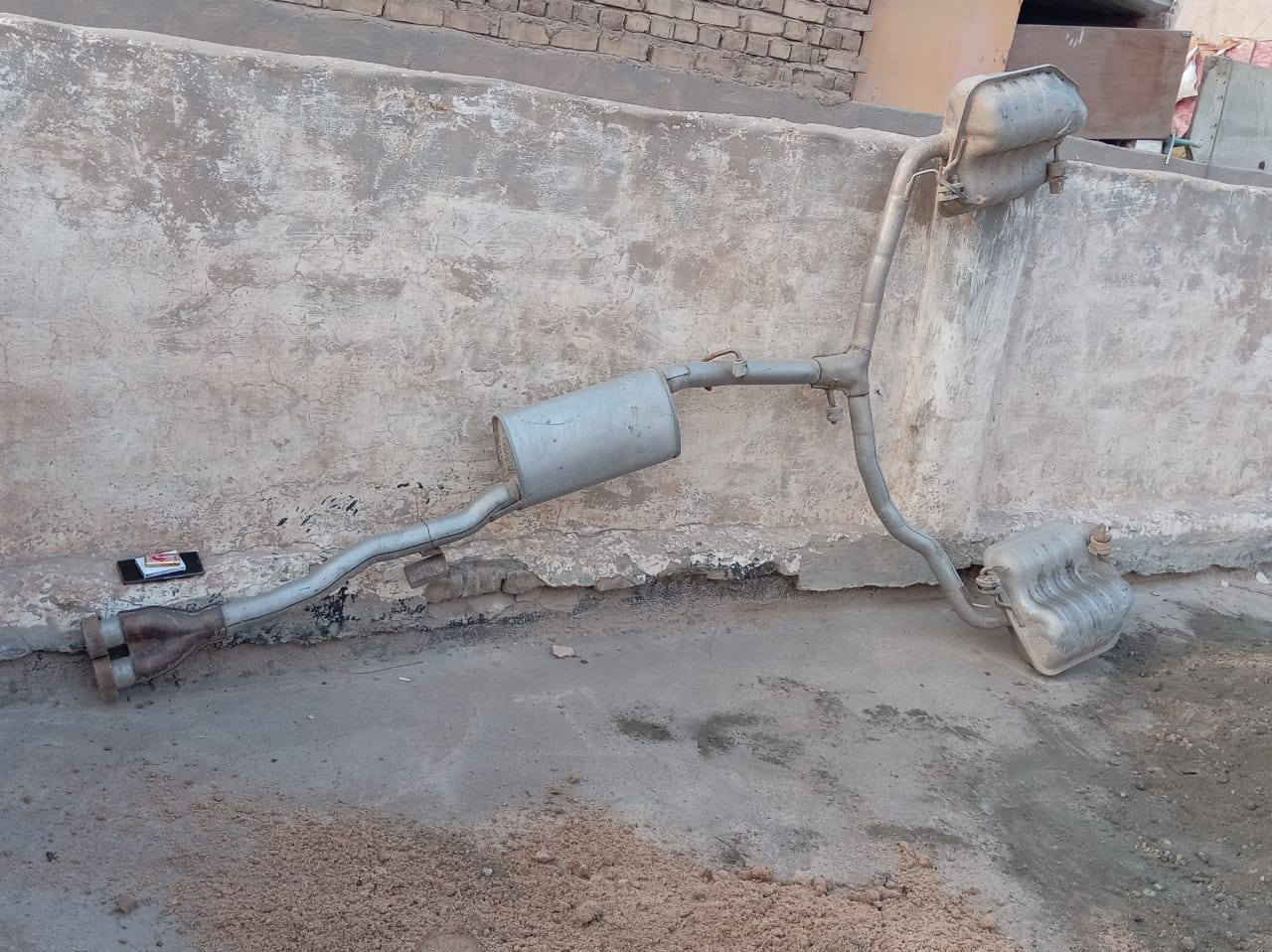 قسم من غراض تفصيخ جارجر اوباما صالنصة كير مال كصة مكسورة الفنديش يعني الحشوه كلشي مابيها حدادية خلفية اكسل عقول تفرعات حدادية خلفية أبواب اسود دعامية  خلفية دوس  اسود 
***********
