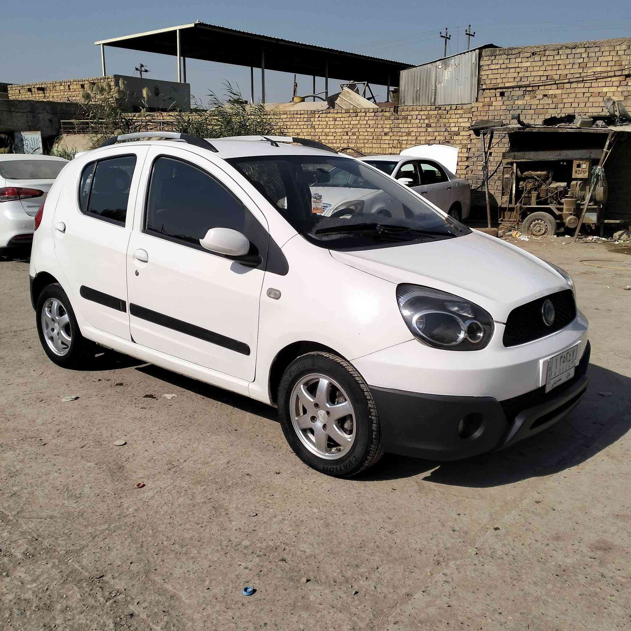 باندا كروز GX2 موديل 2013 رقم بابل ألماني السياره جديده وجاهزه من كلشي السعر 59 وبيها مجال قليل للشراي مكاني نجف كوفة  رقم الموبايل ***********
