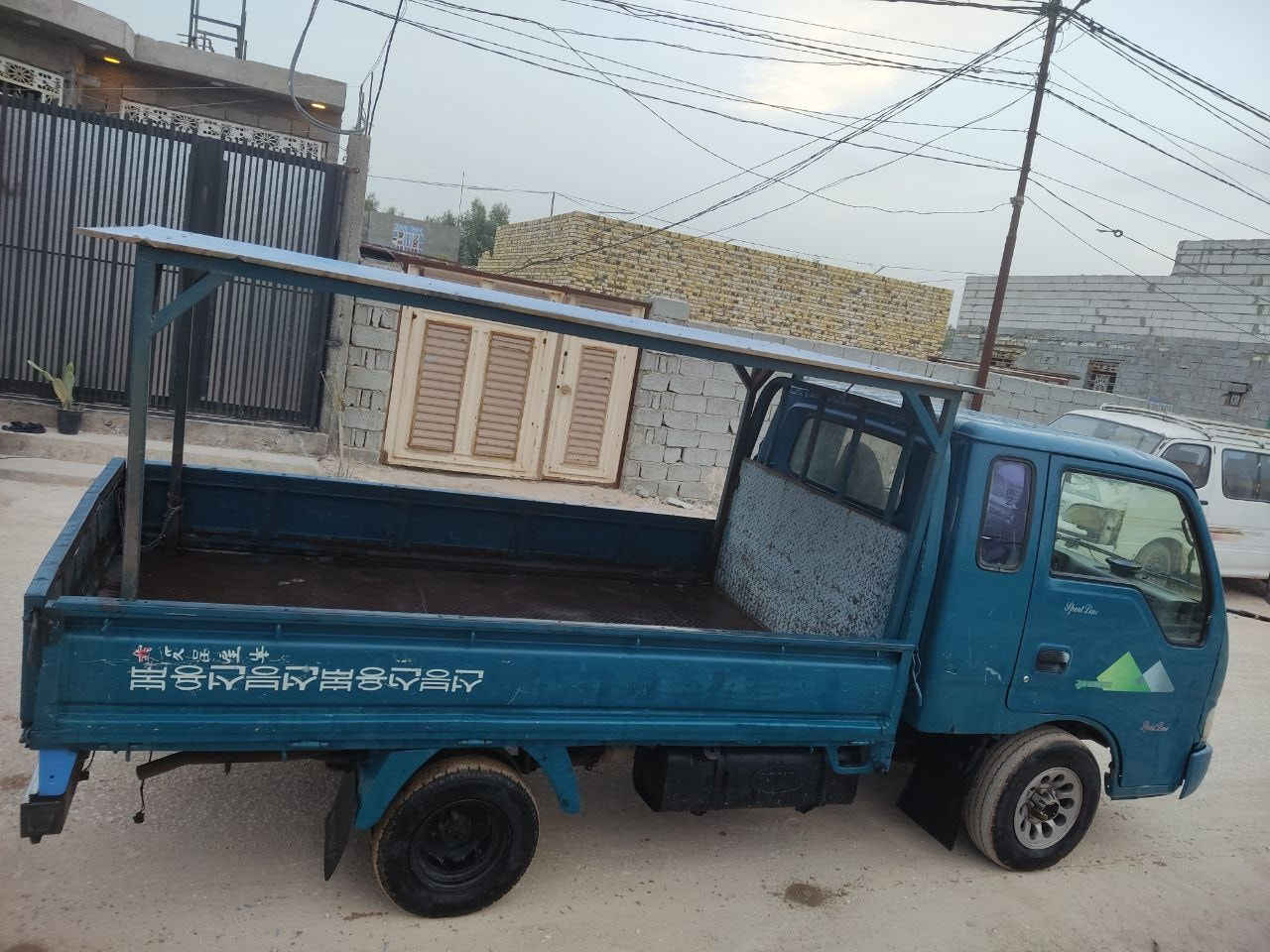 السلام عليكم كيا فونتيره للبيع مديل 1998 مكينه كير حداديه خير من الله سياره بلاديه بس الدواير والدوس مصبوغات شاصي رقم شاصي خير من الله سياره جاهزه تحويل مباشر للستفسار *********** السعر 57 وبيه مجال
