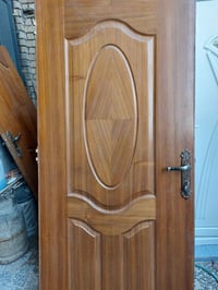 باب عدد ٢ بدون جرجوبه مثل ماواضح بل صورة نضيف مع كيلون السعر الباب ١٠٠...