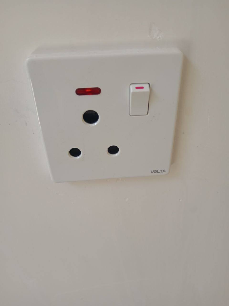 السلام عليكم سيد علي للتأسيسات كهربائية تشطيبات ومراحل سحب تشطيب نزالات شغل درجه اولى أسعار مناسبه للتواصل خاص او ***********
