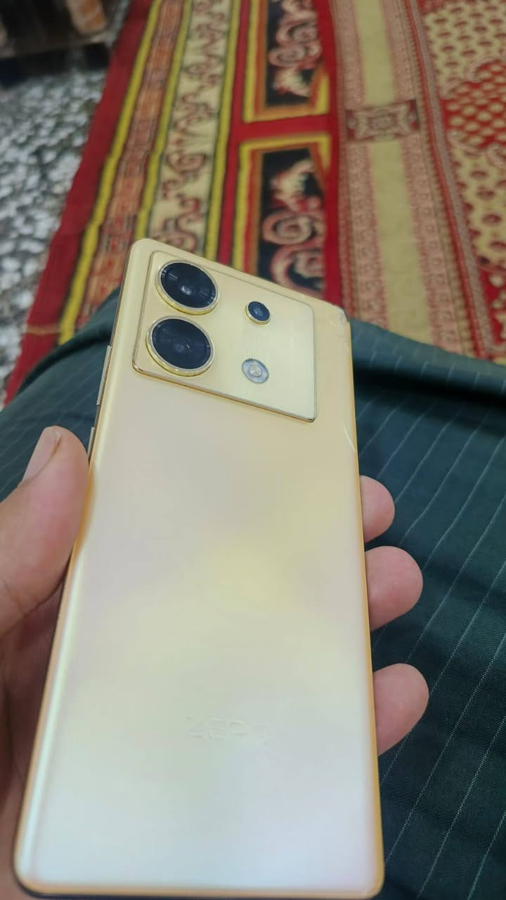 السلام عليكم   نفنكس زيرو 30 5g جهاز نضيف فقط بي كسر بل ضهر الباقي مكفول ذ256 جهاز كله شغال اي خلل ما بي
المراوس 
بغداد المحموديه
***********
