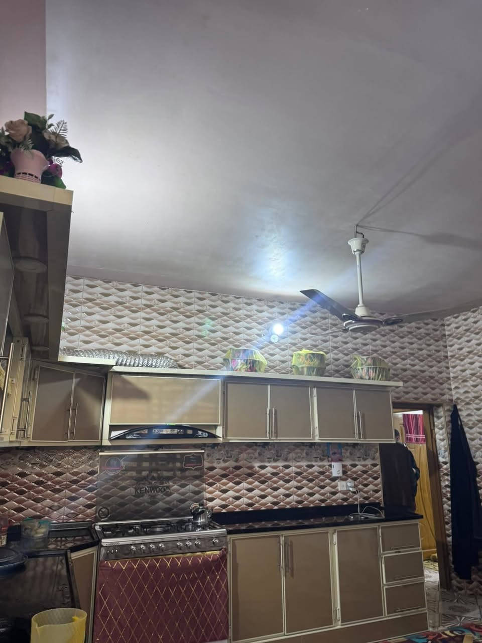 دار للبيع  طابو زراعي سند 25 طابقين مع قطعه المساحه الكليه 437 متر بناء حديث منطقه سكنيه كافت الخدمات العنوان/ حله طريق ياحسين نزلت سعد بيجو السعر 95 مع المجال --------- للاستفسار ***********
